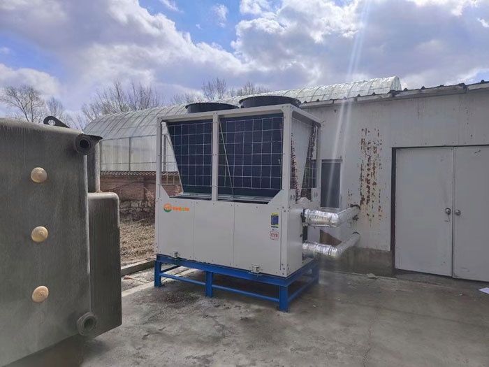 Trend energetického prechodu je pred nami: Tepelné čerpadlá s dvoma zdrojmi riešia problémy vysokej spotreby energie a vysokých emisií. Trend energetického prechodu je pred nami: Tepelné čerpadlá s dvoma zdrojmi riešia problémy vysokej spotreby energie a vysokých emisií.